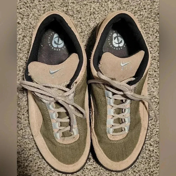 VTG Nike ACG Regrind Hiking Sneaker, Womens Size 8 - Picture 6 of 9